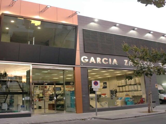 García Zacarés, S.L. - Almacén de fontanería