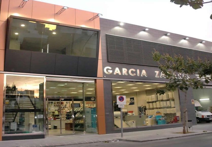 García Zacarés, S.L. - Almacén de fontanería